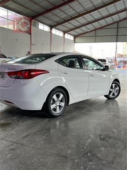 هیوندای ئەلەنترا